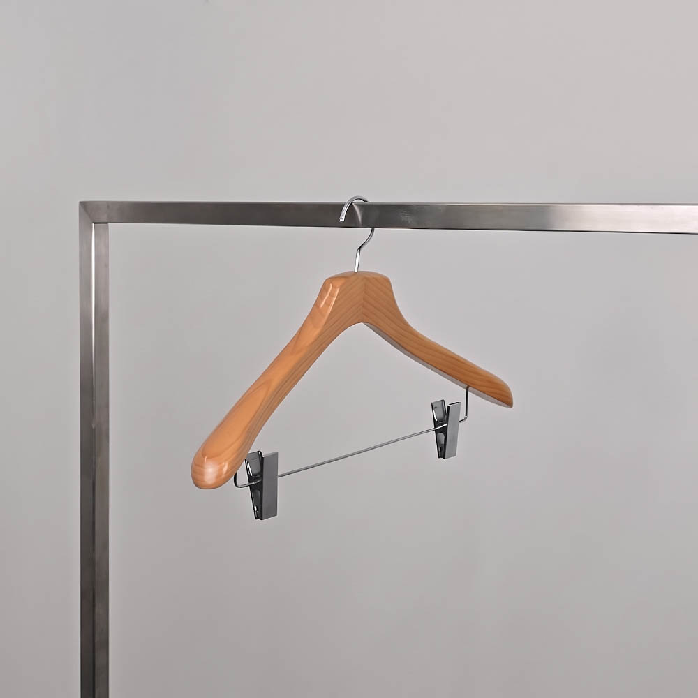 Вешалки-плечики деревянные с зажимами для брюк DH289026-42CM /natural lacquer color/24pcs/ctn