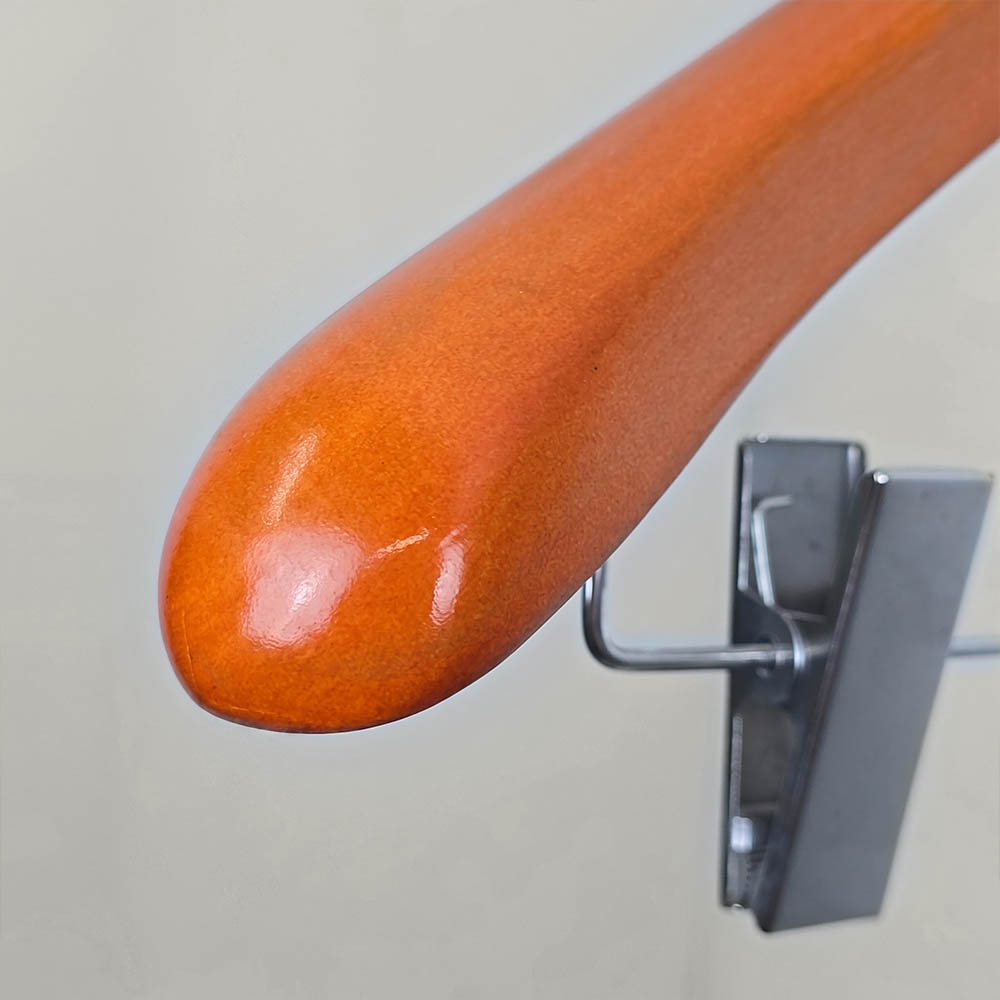 Вешалки-плечики деревянные с зажимами для брюк DH289026-45CM /cherry lacquer color/24pcs/ctn